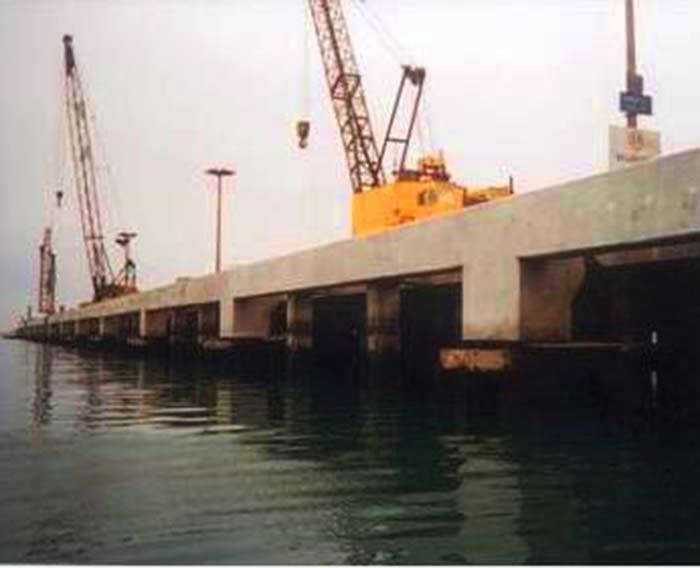 Defensa del Muelle 1 y 4 del Terminal Marítimo del Callao