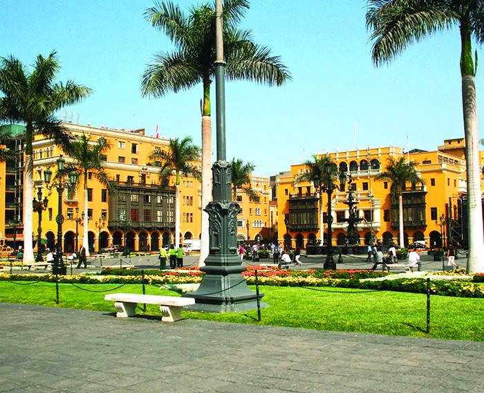 Remodelación de la Plaza de Armas de Lima